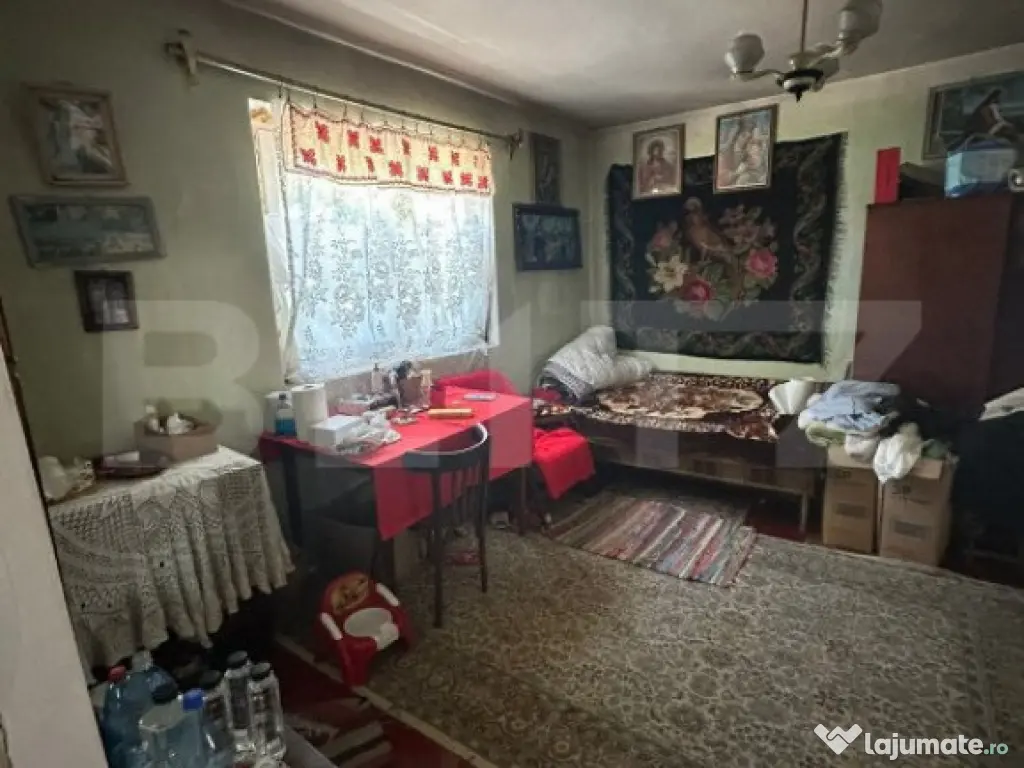 Casa ultracentrala , 200mp, teren 450 mp , Radauti