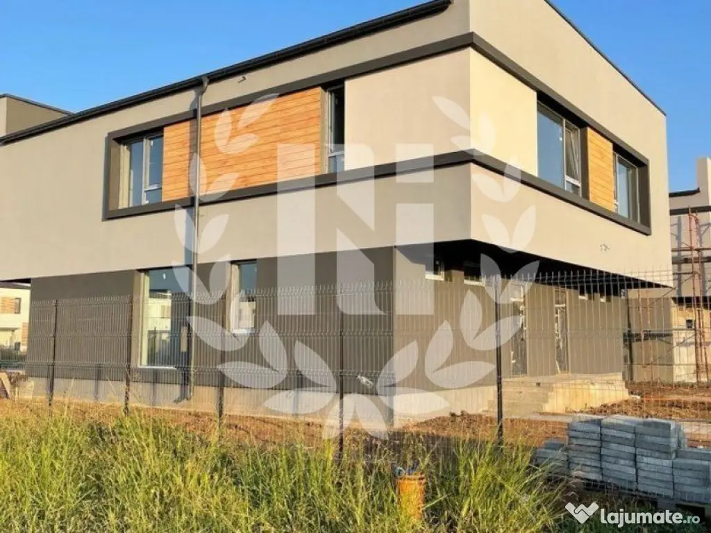 VILA DUPLEX 4 CAMERE 