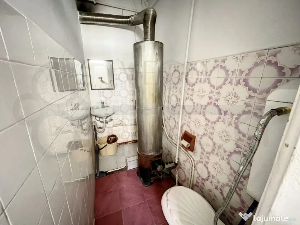 Casa alipita in curte comuna, 83 mp, zona Andrei Muresanu 