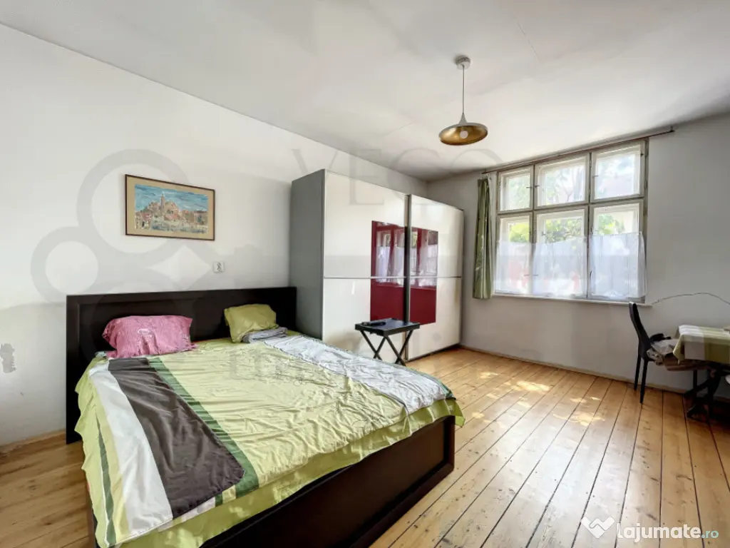 Casa alipita in curte comuna, 83 mp, zona Andrei Muresanu 