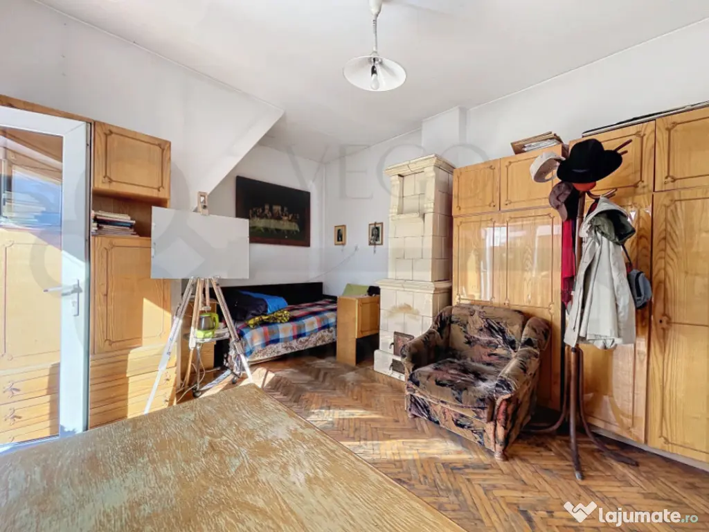 Casa alipita in curte comuna, 83 mp, zona Andrei Muresanu 