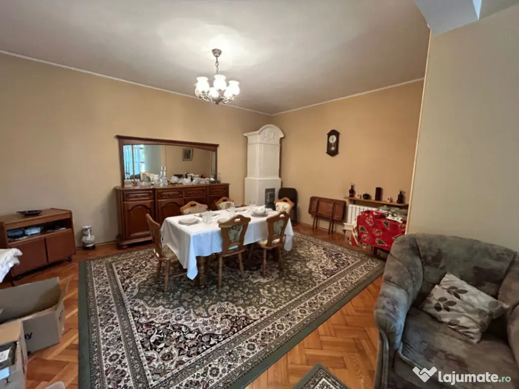 Vila P+1, zona Centru, constructie 1999.