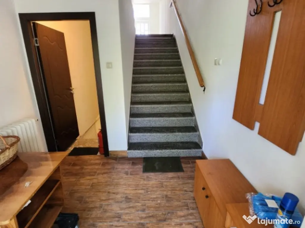 Gh Gr Cantacuzino - Mega Image et 1 in vila 