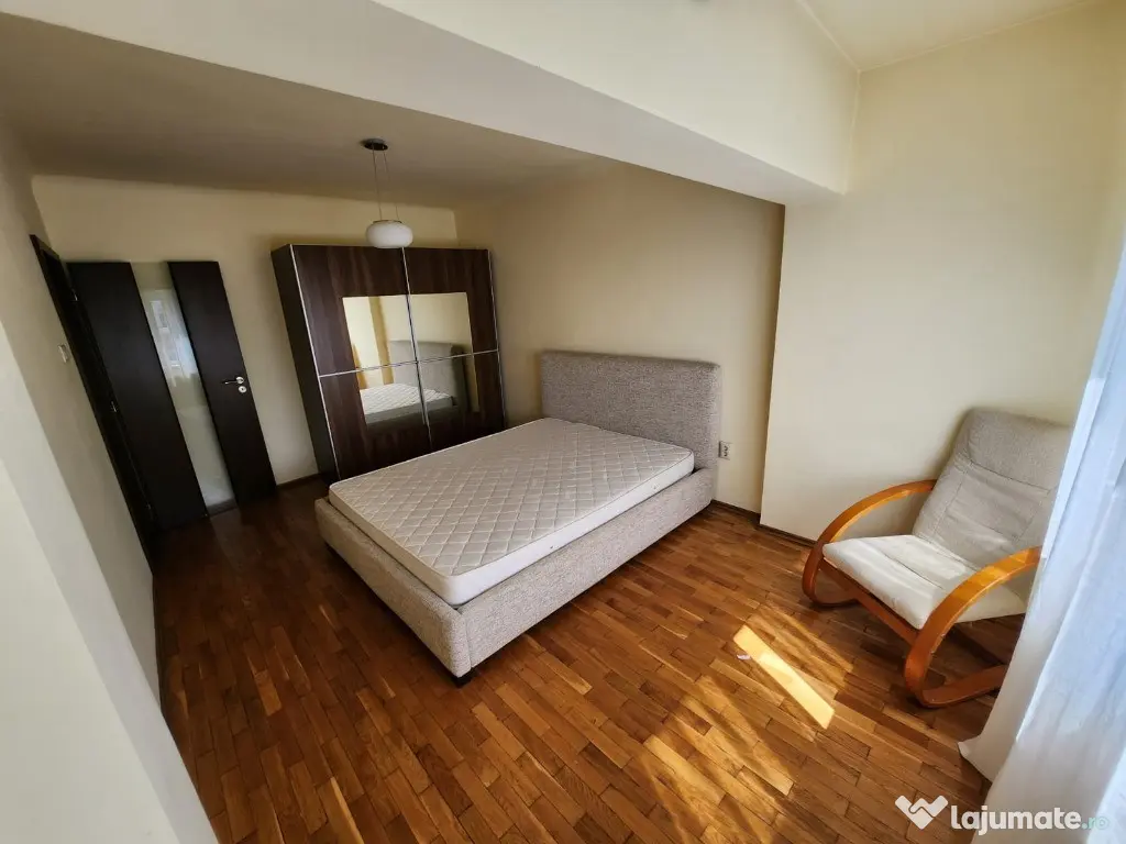 Gh Gr Cantacuzino - Mega Image et 1 in vila 