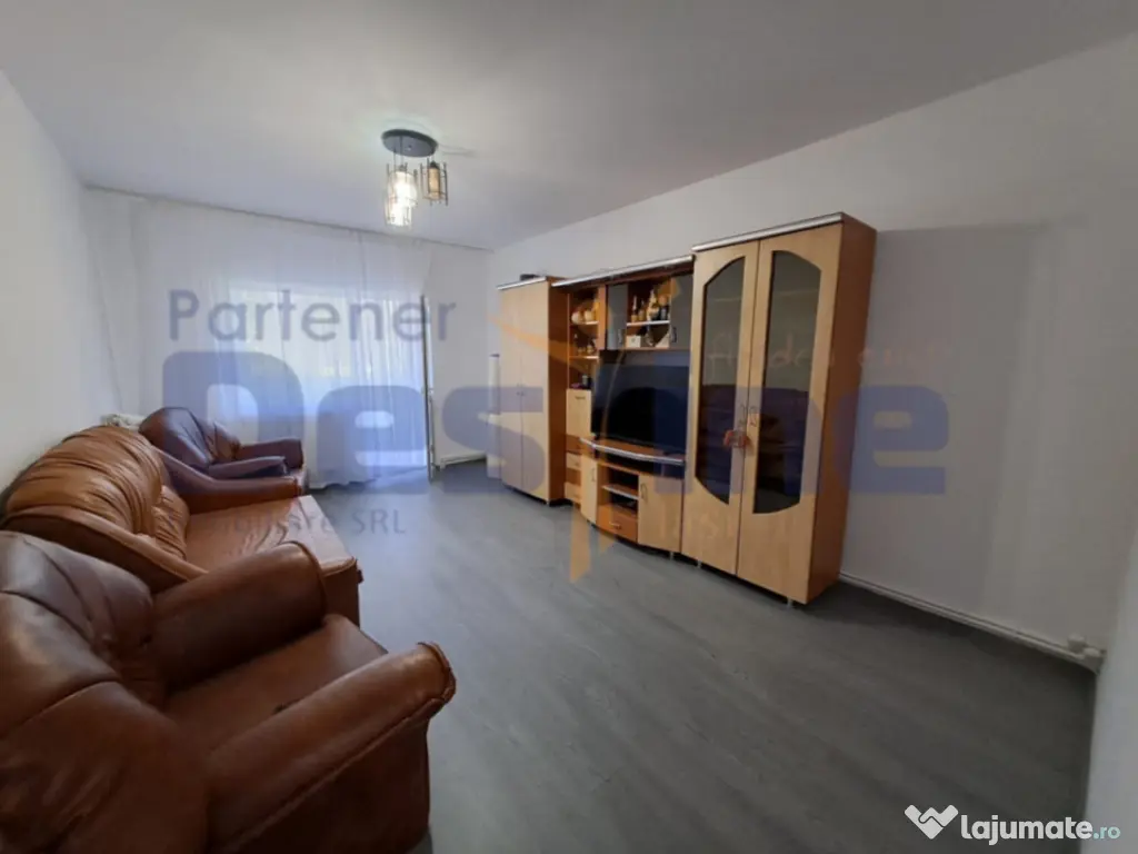 Apartament 3 camere Decomandat, 72 mp, Zona MIRCEA CEL BATRA