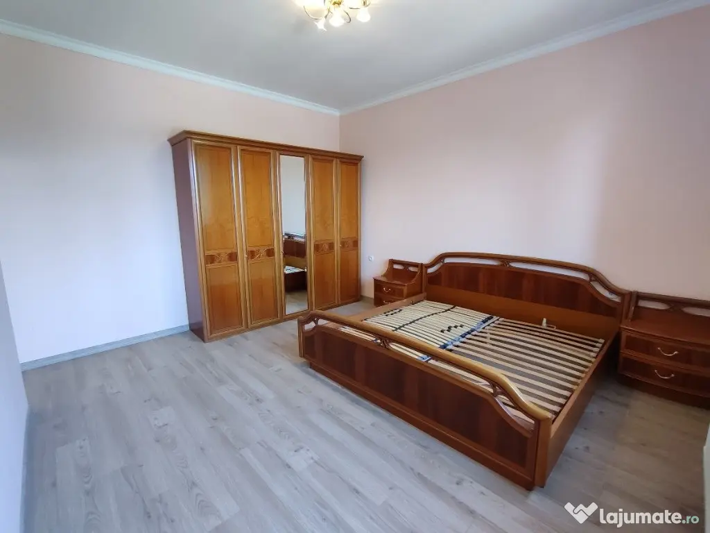Oferim un apartament spre inchiriere cu 3 camere in zona Frunzisului