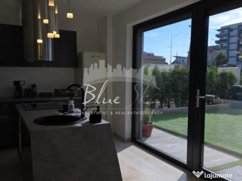 Apartament situat in Mamaia Nord, la 200 m de plaja 