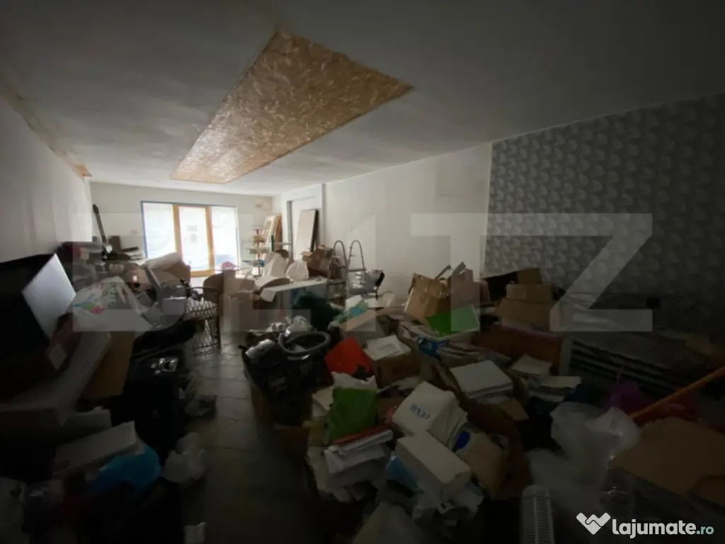 Spatiu comercial stradal/alimentație publica, 80 mp, zona s