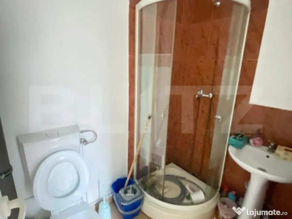 Spatiu comercial stradal/alimentație publica, 80 mp, zona s