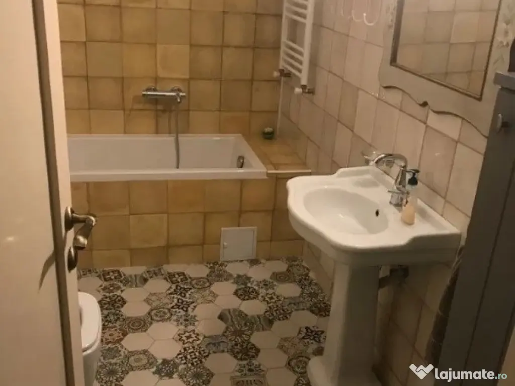Închiriez apartament 2 camere, zona Faleza Nord, Constanta 750 EURO