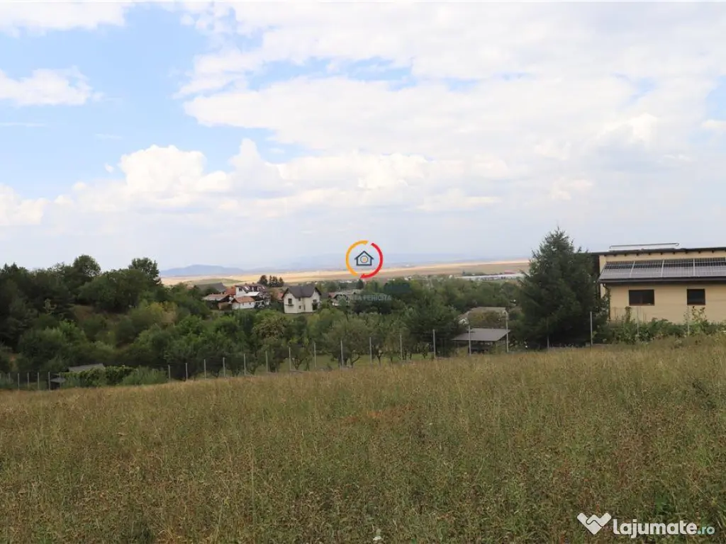 Teren intravilan cu PUZ si PUD 2 loturi