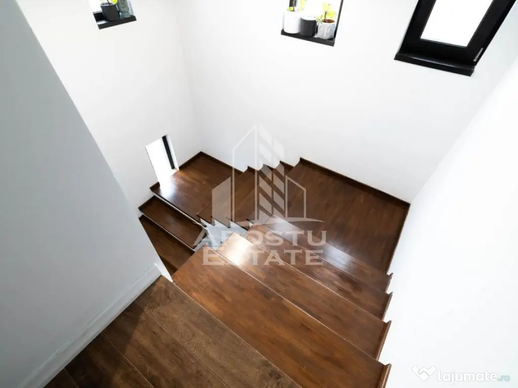 Casa individuala deosebita, regim inaltime P+1E, 5 camere... 