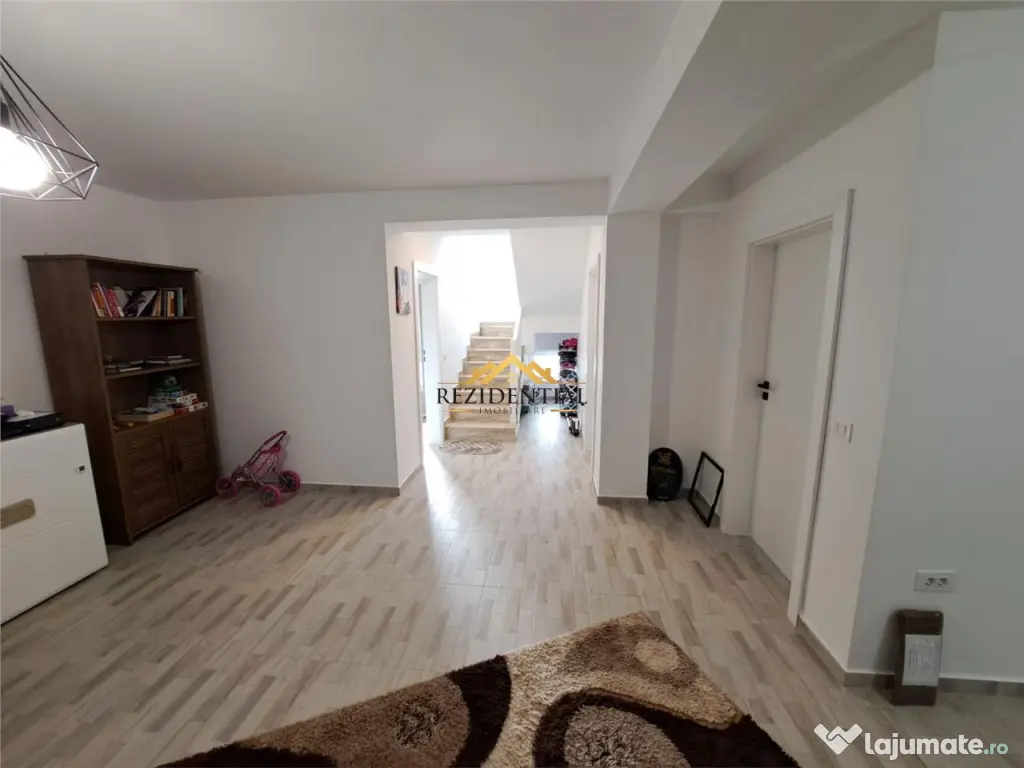 CASA CU ETAJ - BOTOSANI 