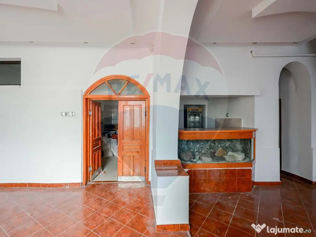 Spațiu comercial de 160mp de închiriat în zona Ultrace... 