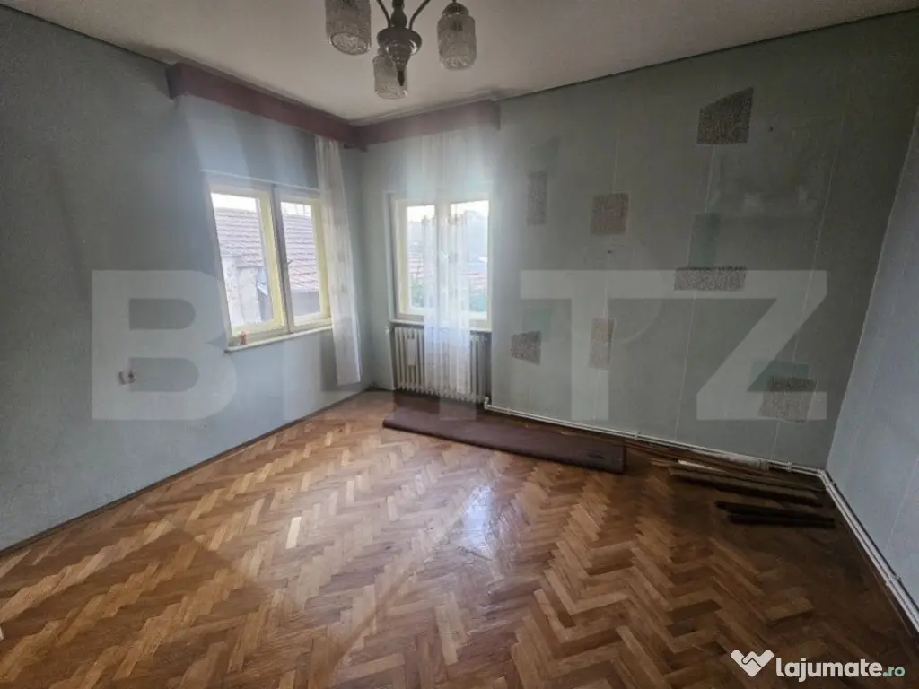 Casă 4 camere, 160 mp, zona Cetății Deva