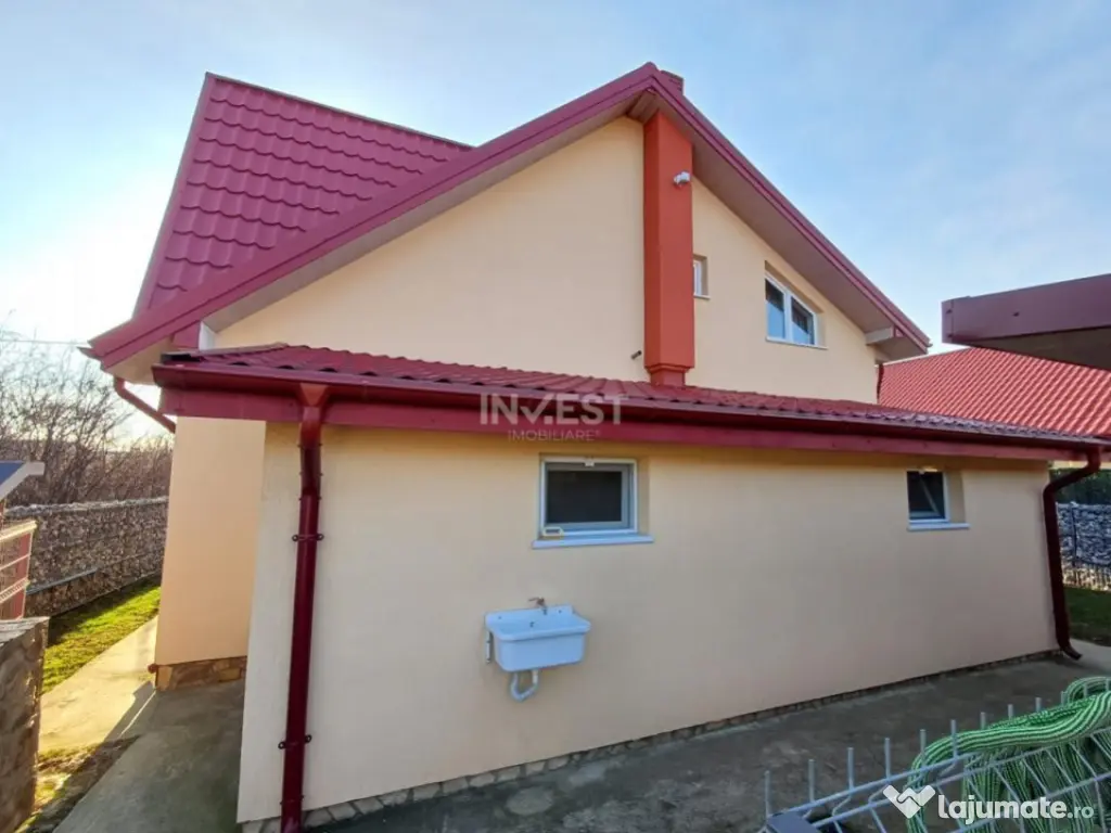 CASA CU 4 CAMERE , BECI SI GARAJ , 825MP TEREN , VOINESTI