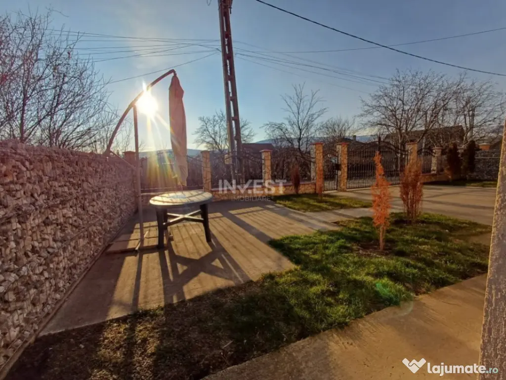 CASA CU 4 CAMERE , BECI SI GARAJ , 825MP TEREN , VOINESTI