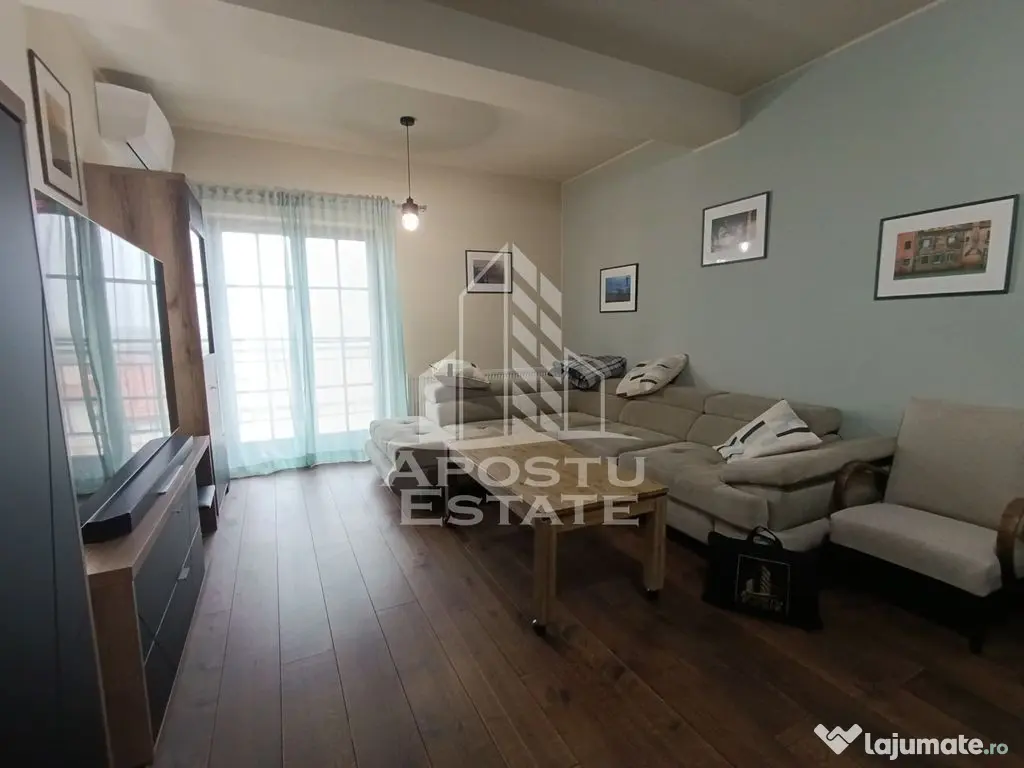 Apartament 3 camere pe doua nivele, 2 bai, zona Ronat! 