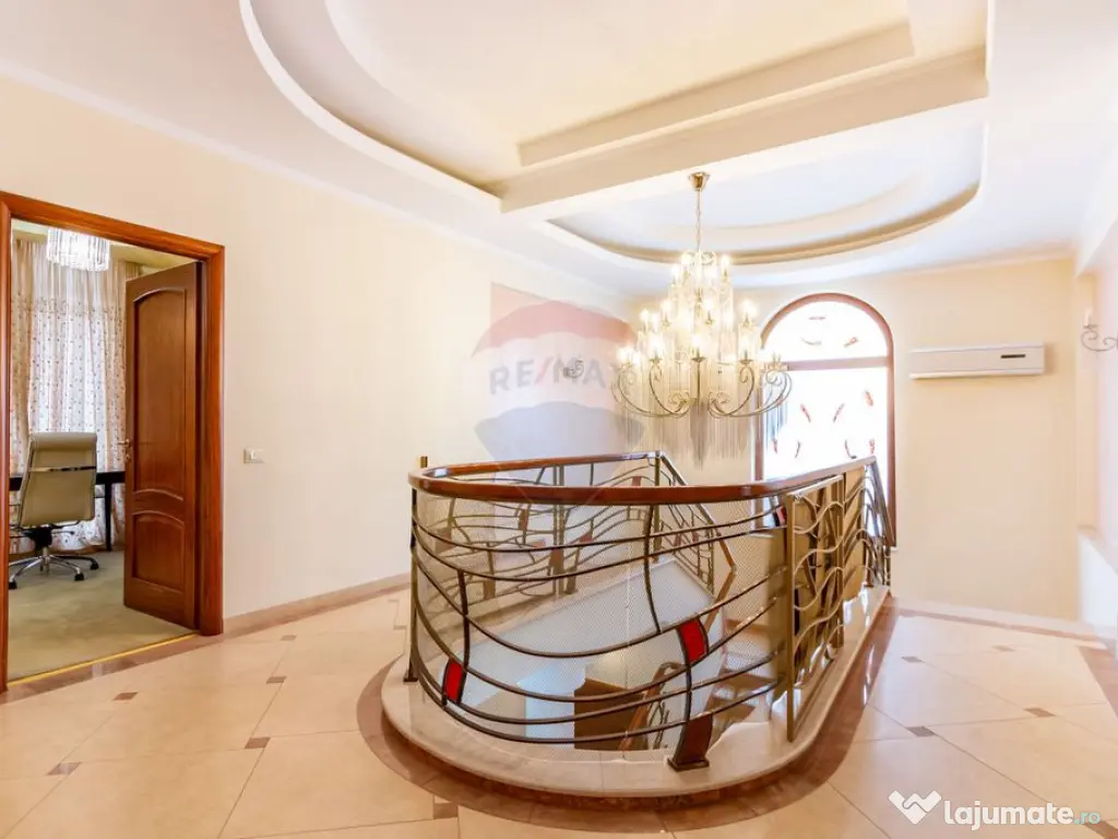 Vilă cu 11 camere de vânzare Zagazului/Herastrau 