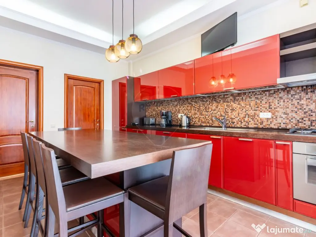 Vilă cu 11 camere de vânzare Zagazului/Herastrau 