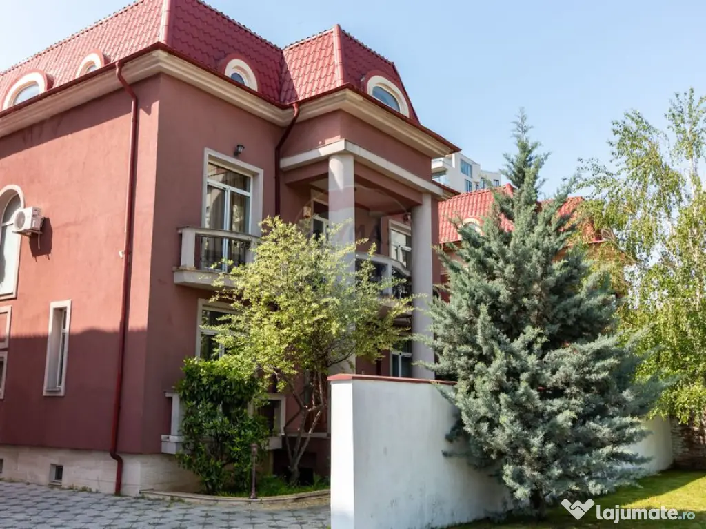 Vilă cu 11 camere de vânzare Zagazului/Herastrau 