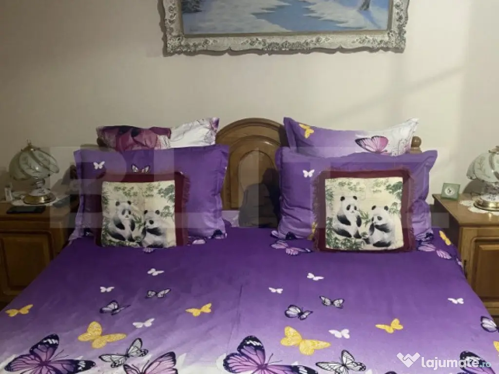 Casă de vânzare, cu 7 camere, 480 mp, zona Bd. Bucovina