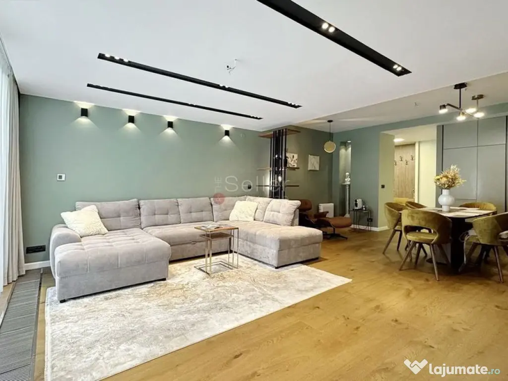 Terase generoase cu vederea spre padure 