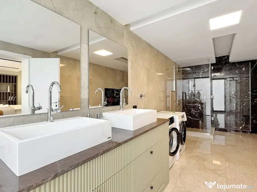 Terase generoase cu vederea spre padure 