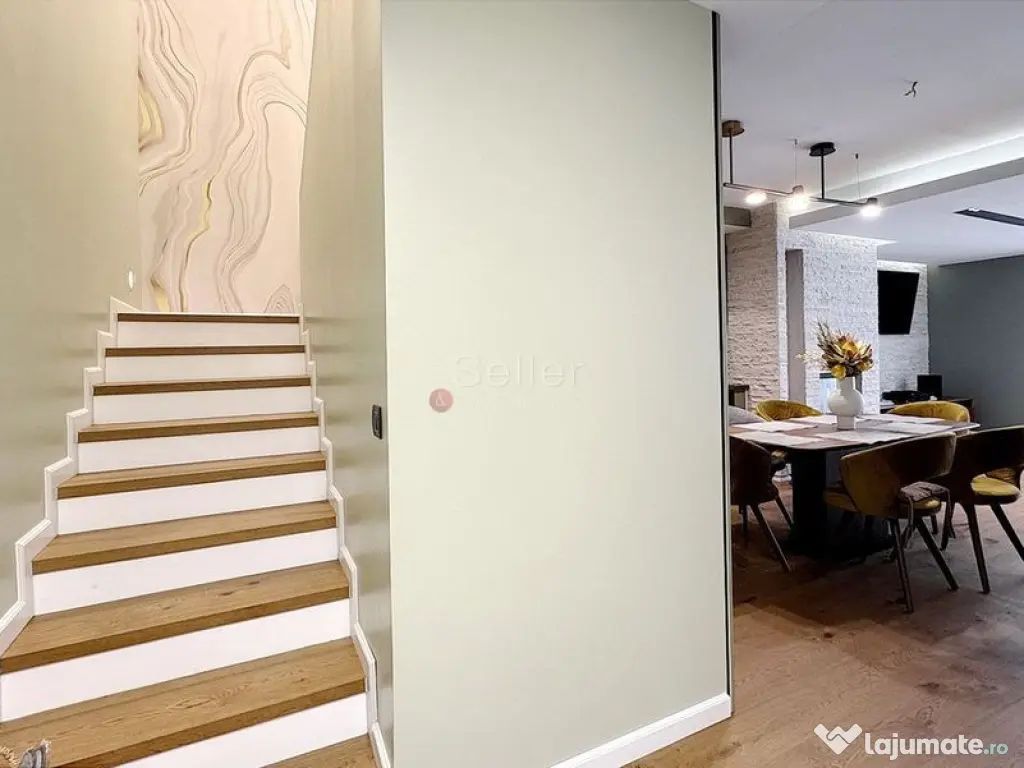 Terase generoase cu vederea spre padure 