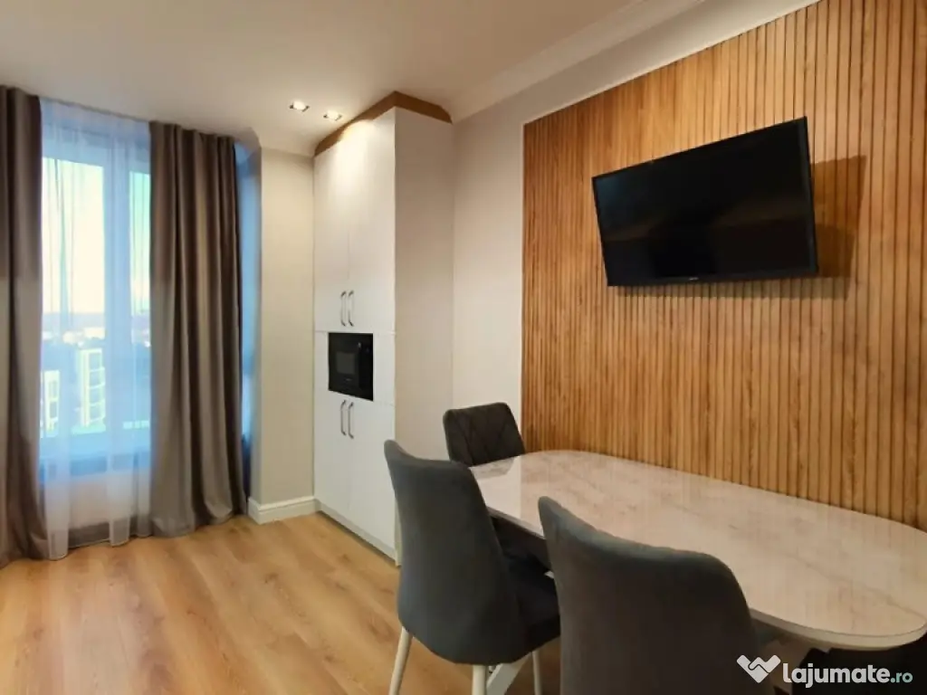 Oferim spre inchiriere un apartament situat in zona Carierei 