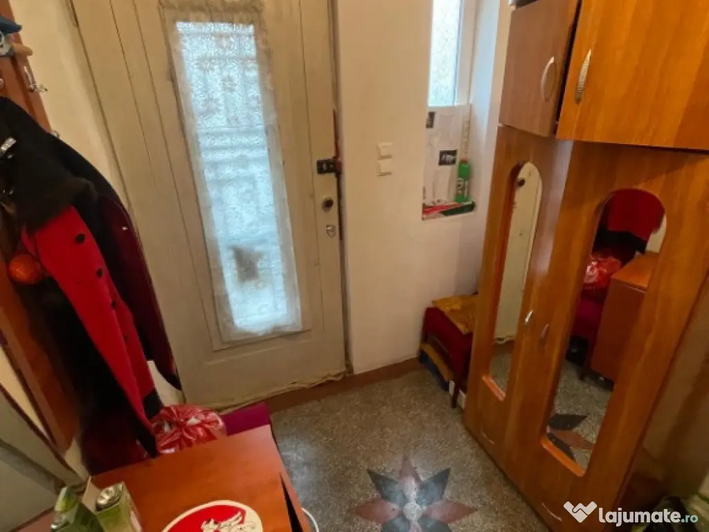 Casa cu 4 camere | zona 13 Septembrie x Bd Tudor Vladimirescu 