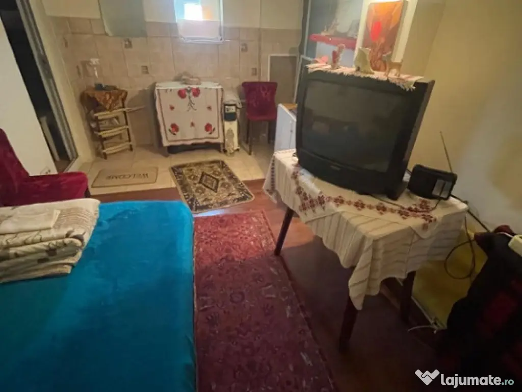 Casa cu 4 camere | zona 13 Septembrie x Bd Tudor Vladimirescu 