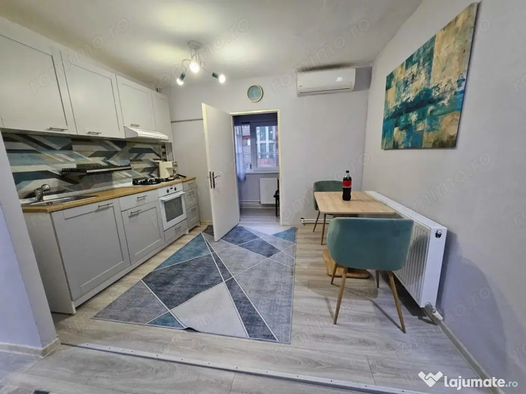 Se inchiriaza garsoniera in zona Tractorul 