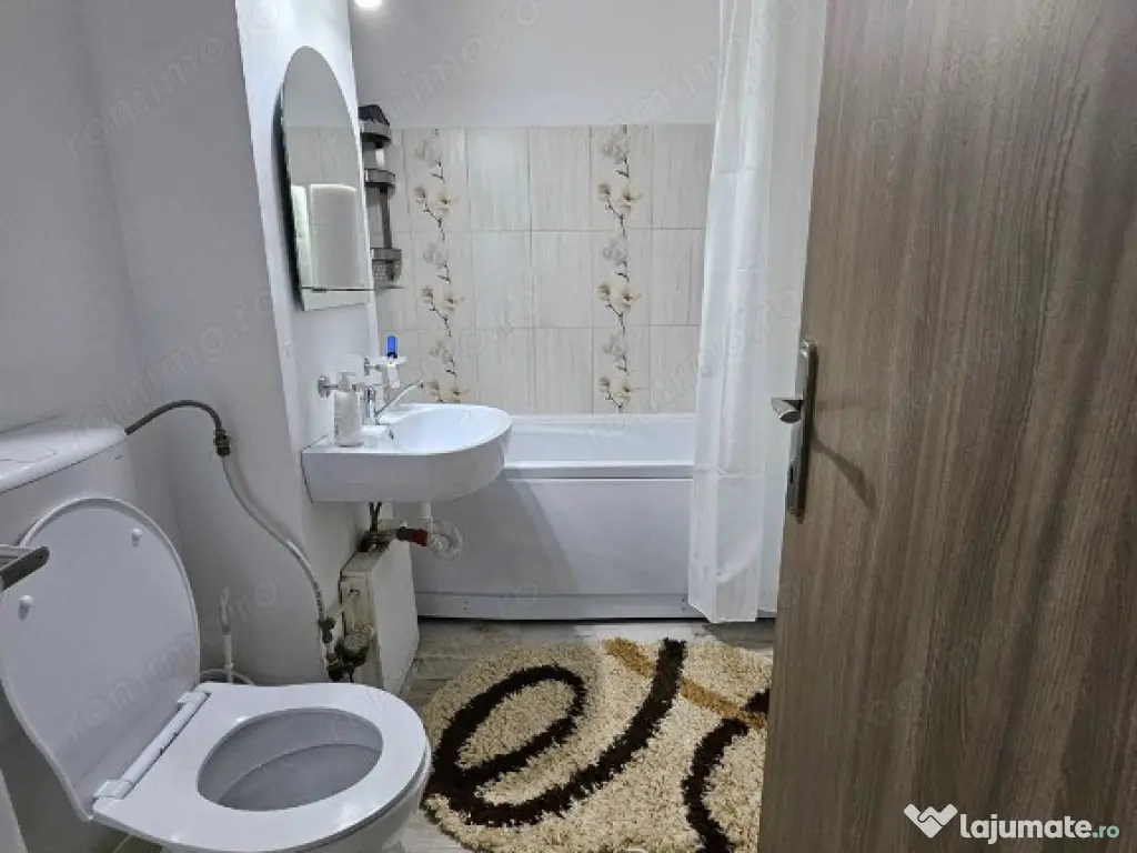 Se inchiriaza garsoniera in zona Tractorul 