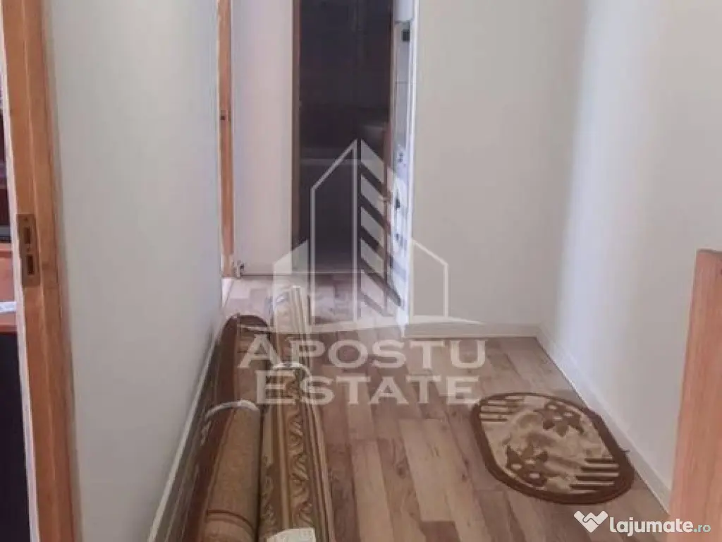 Apartament cu 3 camere, decomandat, etajul 2 , centrala p...