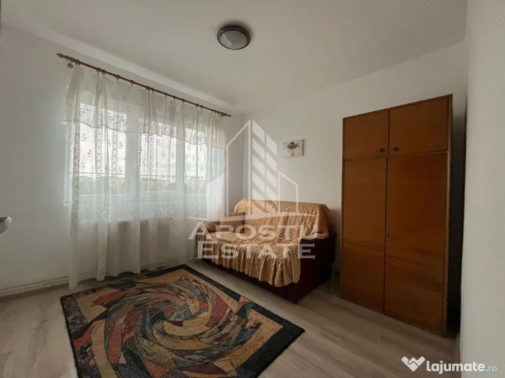 Apartament cu 3 camere, decomandat, etajul 2 , centrala p...