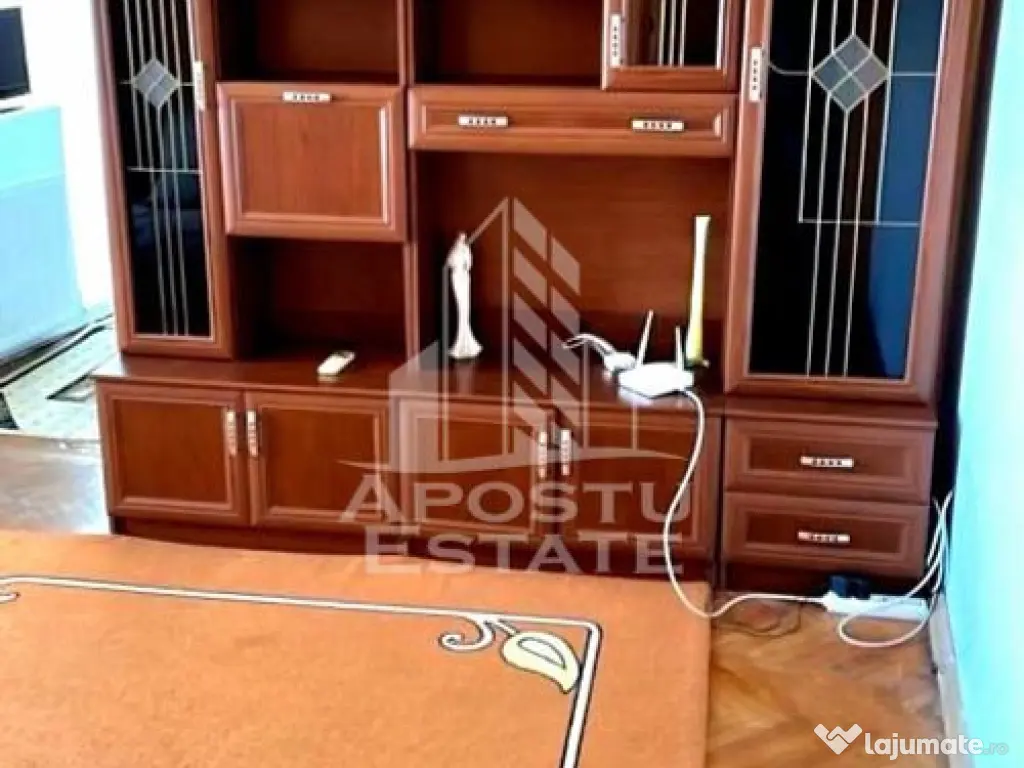 Apartament cu 2 camere ,centrala proprie,etaj intermediar...