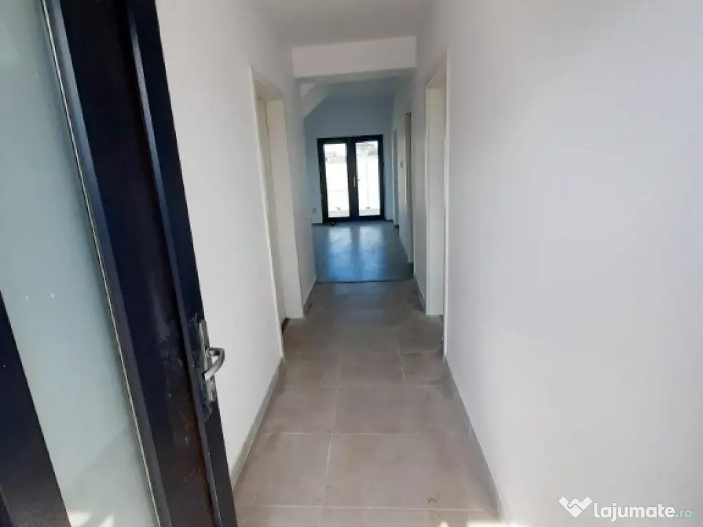 Vila individuala 4 CAMERE/600 M de BLV./Com.Berceni/COMISION 0 %