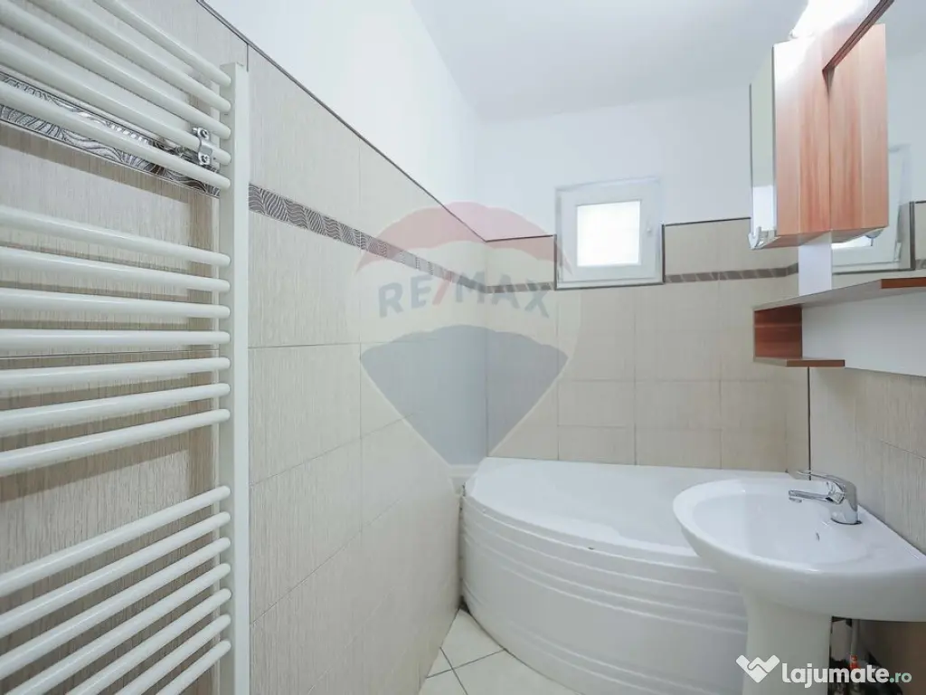 Apartament cu 2 camere de vânzare în zona Rogerius 