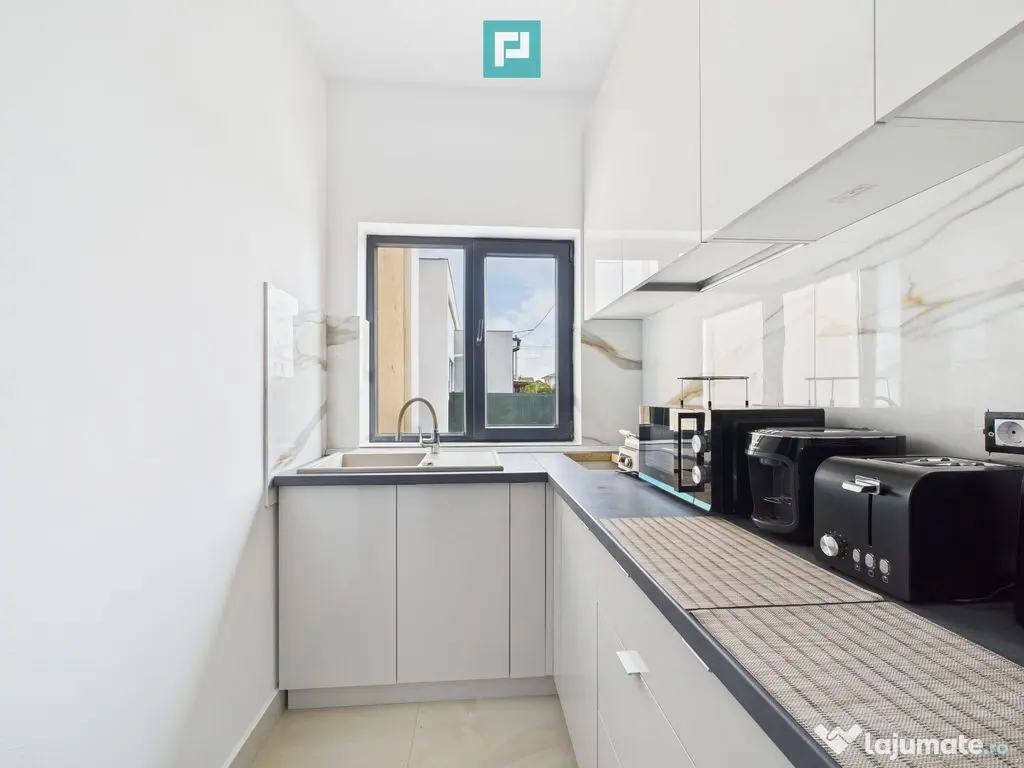 Casă Individuală cu 2 Apartamente în Giarmata Vii 