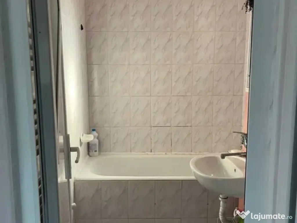 Apartament 3 camere de vanzare zona Tomis Nord, CENTRALA GAZ 