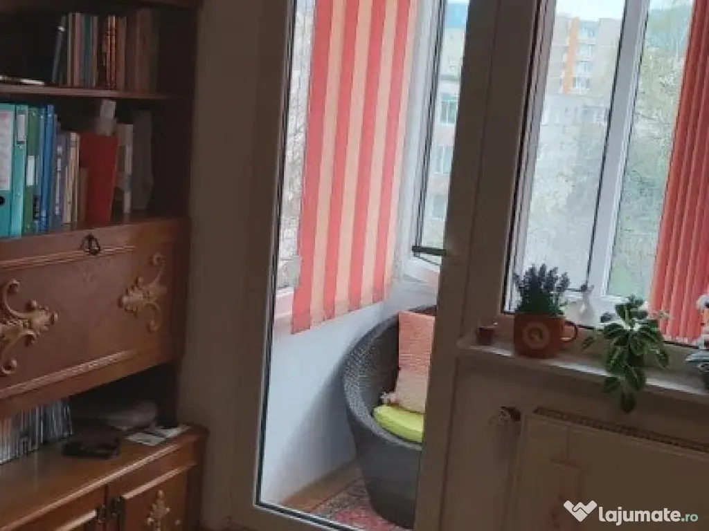 Apartament cu 2 camere,semidecomandat - zona Astra