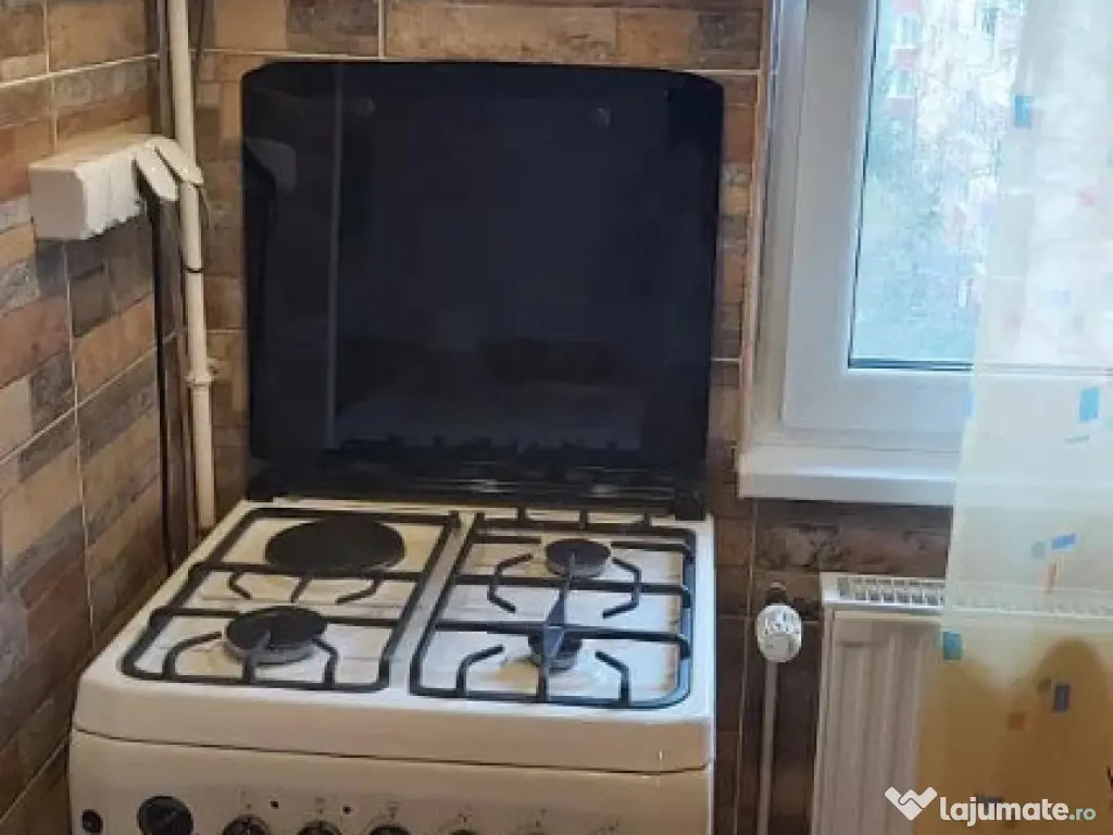 Apartament cu 2 camere,semidecomandat - zona Astra