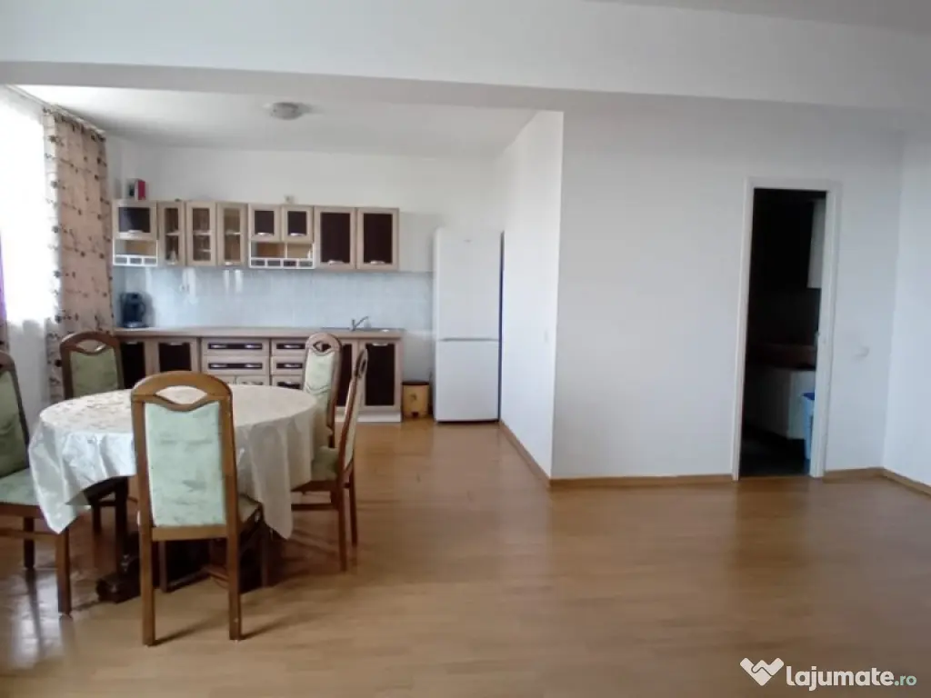 Apartament de vanzare cu 2 camere, 63 mp, zona Ilba