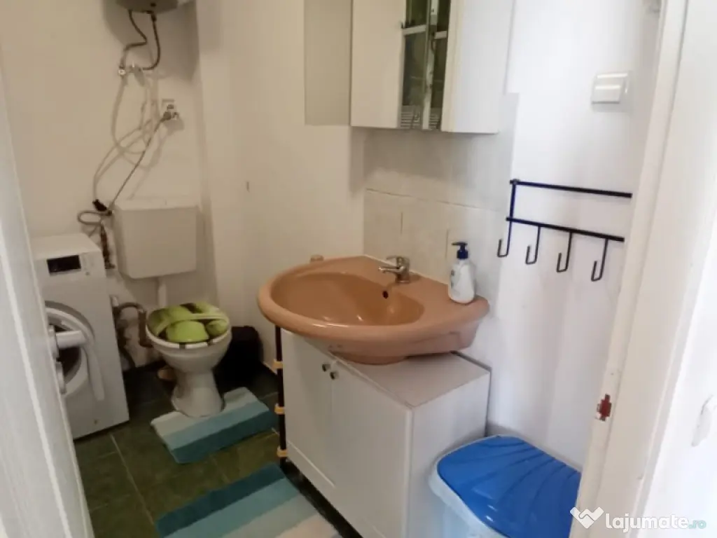 Apartament de vanzare cu 2 camere, 63 mp, zona Ilba
