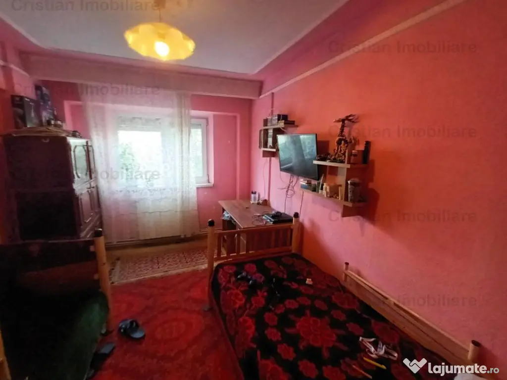 3 camere confort 1 Decomandat SPATIOS etaj 2 Piata Vidin 