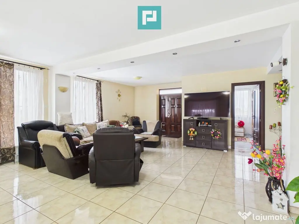 Vilă cu 6 camere și teren generos în Șagu 