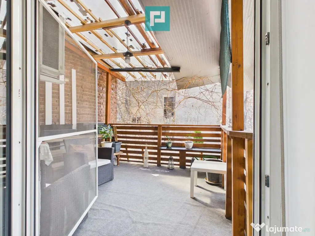 Apartament spațios în clădire ultracentrală 