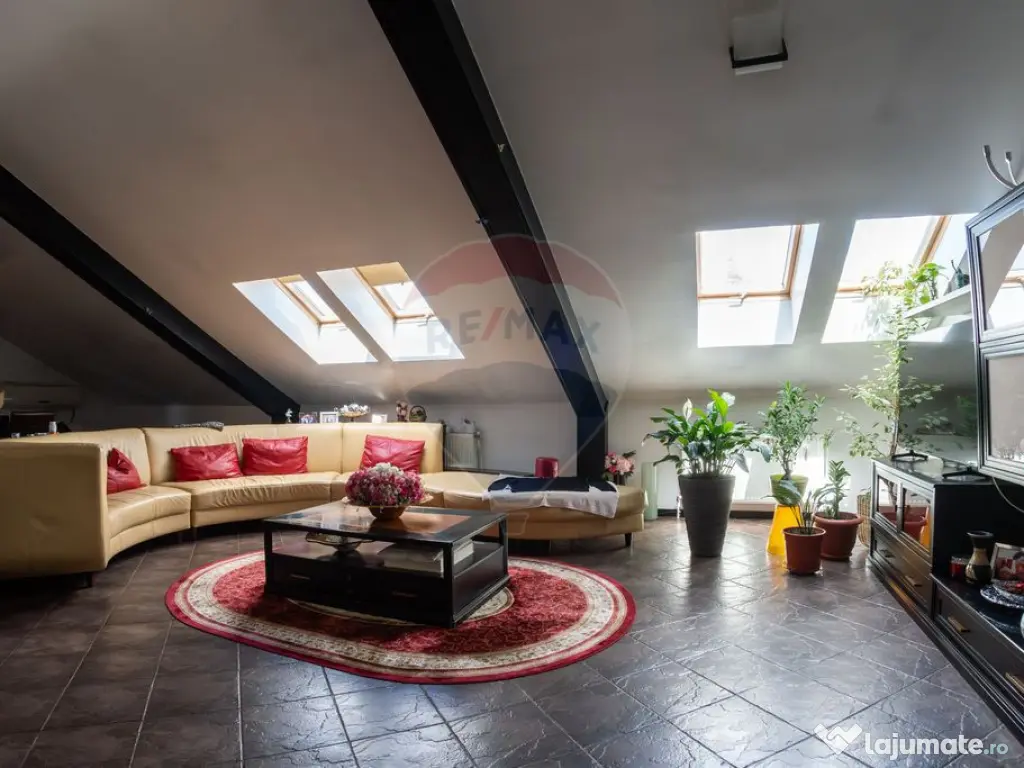 Spațiu comercial de 1,460mp în zona Central 