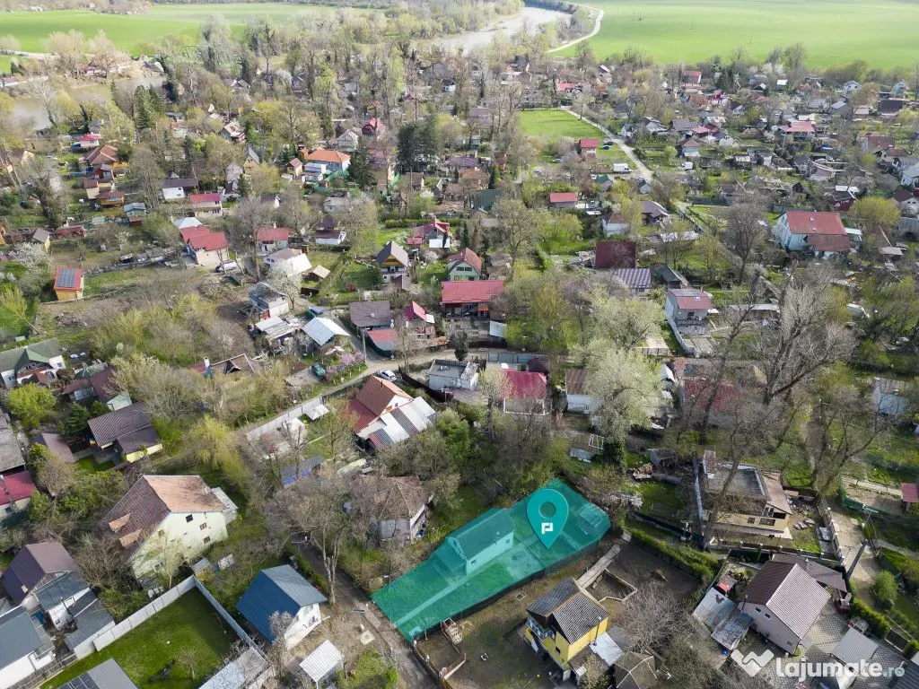 Casă cu mansardă la 3 insule